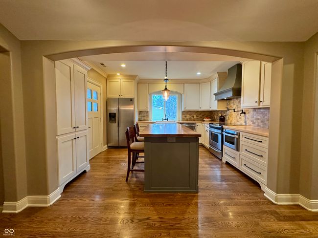 KITCHEN | Image 6