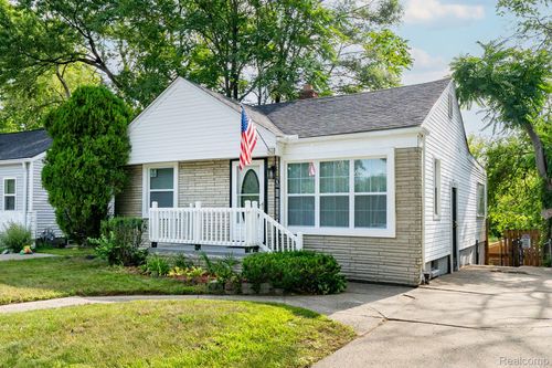 15430 Bramell St, Detroit, MI, 48223-1404 | Card Image