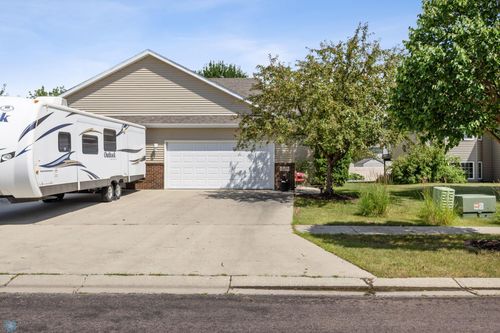 3310 Monroe St S, Fargo, ND, 58104-6985 | Card Image