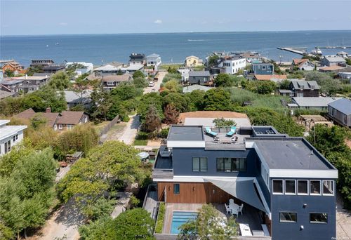 18 Seneca St, Ocean Beach, NY, 11770 | Card Image