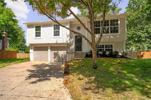 520 N Cedar St, Gardner, KS, 66030-1225 | Card Image