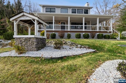 17 Rockaway Valley Rd, Boonton, NJ, 07005-9054 | Card Image