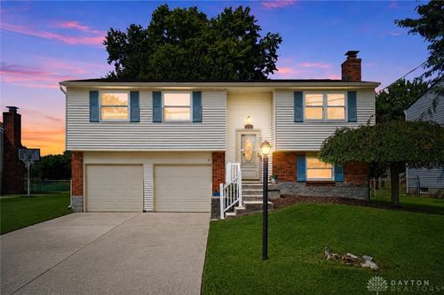 1386 Stone Dr, Harrison, OH, 45030 | Card Image