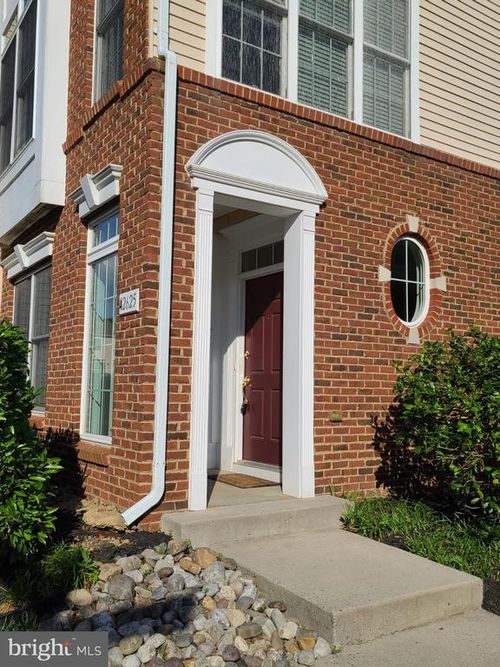 42625 Homefront Ter, CHANTILLY, VA, 20152-6023 | Card Image