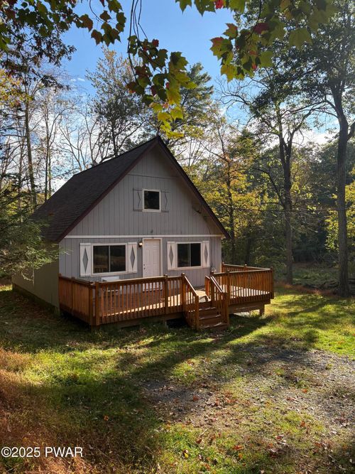 112 Red Squirrel Ct, Dingmans Ferry, PA, 18328-4037 | Card Image
