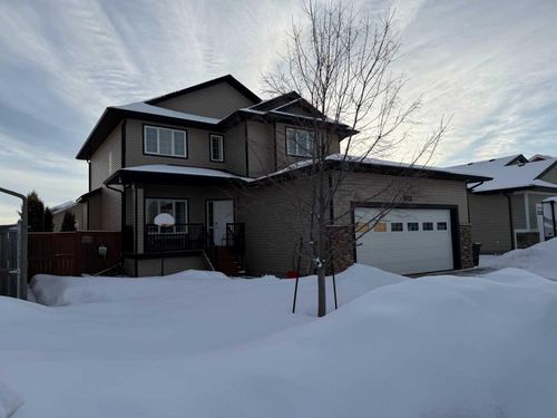 705 10 Street Se, Slave Lake, AB, T0G2A3 | Card Image
