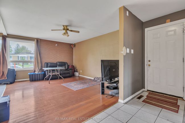 19 Langwith Crt, House other with 6 bedrooms, 3 bathrooms and 4 parking in Brampton ON | Image 7