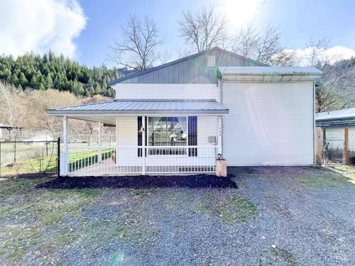 1805 Michigan Ave, Orofino, ID, 83544-9007 | Card Image