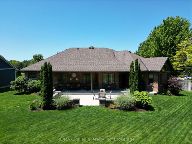 24 Carriage Lane, House other with 3 bedrooms, 3 bathrooms and 6 parking in Bayfield ON | Image 8