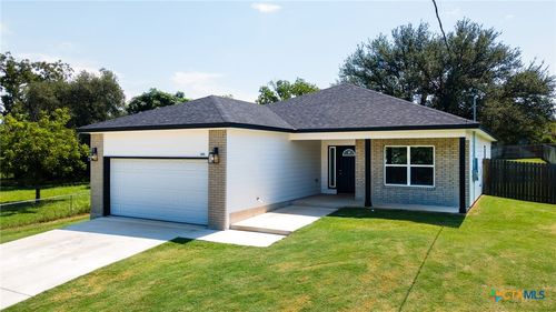 509 Brown St, Lampasas, TX, 76550-4085 | Card Image