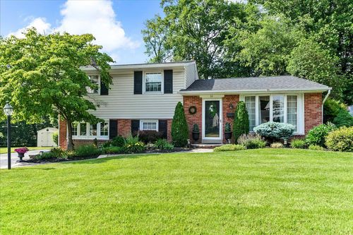 16 Grove Ln, BROOMALL, PA, 19008-1736 | Card Image