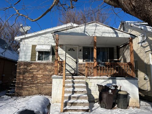 3021 W Malone St, Peoria, IL, 61605-1210 | Card Image