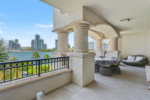 7042-7042 Fisher Island Dr, Miami Beach, FL, 33109-0791 | Card Image
