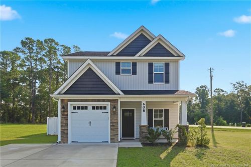 608 Bill Shaw Rd, Spring Lake, NC, 28390-8094 | Card Image