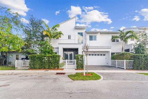 1110 Ne 14th Ave, Fort Lauderdale, FL, 33304-2222 | Card Image