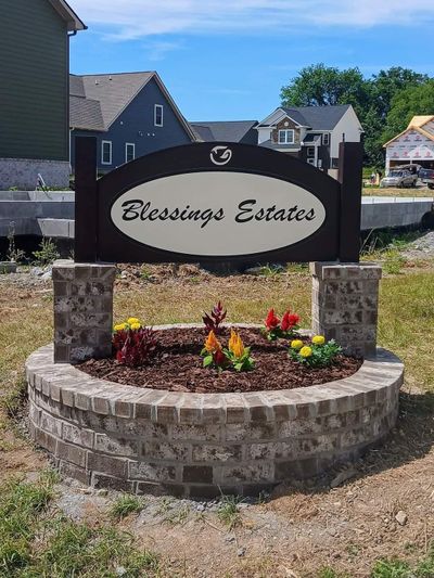 890 Blessings Way, House other with 3 bedrooms, 2 bathrooms and 4 parking in Gallatin TN | Image 2