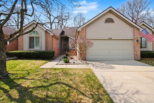 306 Pineknoll Ct, Brighton, MI, 48116-2439 | Card Image