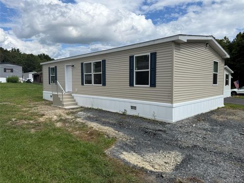 16 Shore Ln, Bloomingburg, NY, 12721 | Card Image