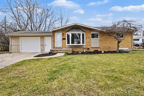 413 Wilson Dr, Midland, MI, 48642-3370 | Card Image