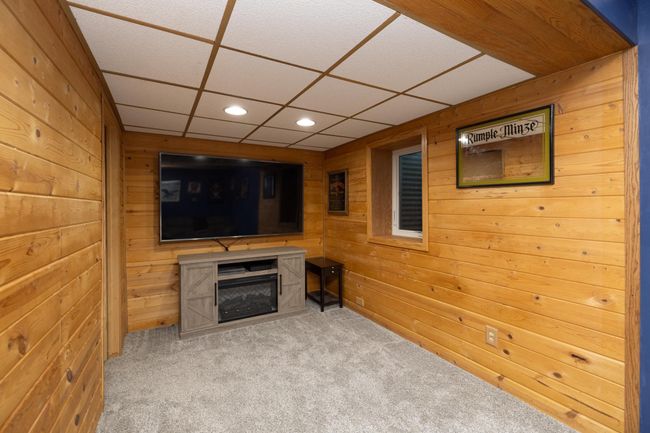 Bedroom 4 - Currently used as theatre room | Image 30