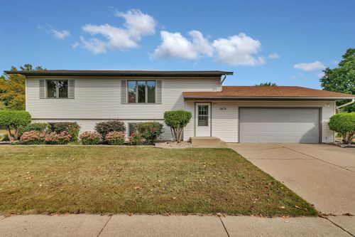 2875 Aurora Ct, Saint Cloud, MN, 56303-1301 | Card Image