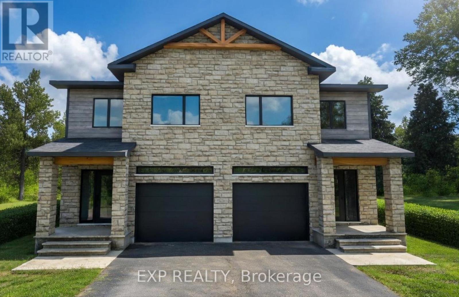 Residential in North Dundas