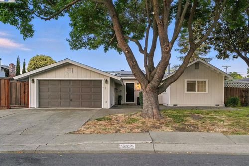 1655 Wendy Dr, Pleasant Hill, CA, 94523-3053 | Card Image
