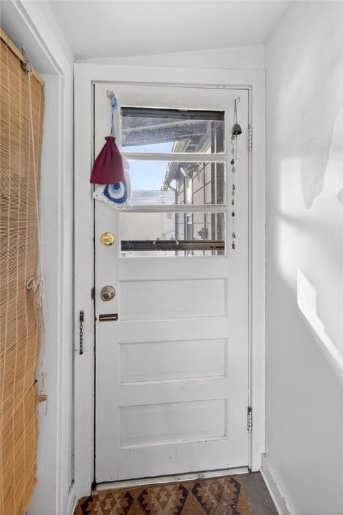 2n-607 N Cayuga St, Ithaca, NY, 14850-3675 | Card Image