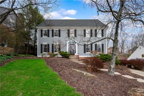 2395 Traci Dr, Pittsburgh, PA, 15237-1640 | Card Image