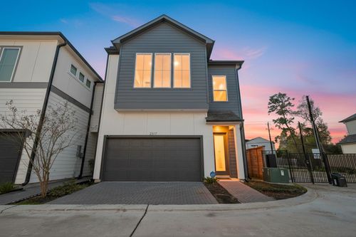 2317 Warhol Way, Houston, TX, 77091-1937 | Card Image