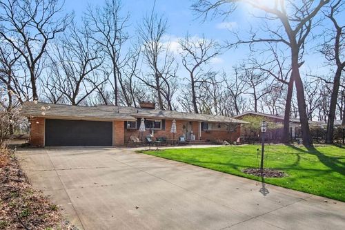 3115 Dorais Dr Ne, Grand Rapids, MI, 49525-2802 | Card Image