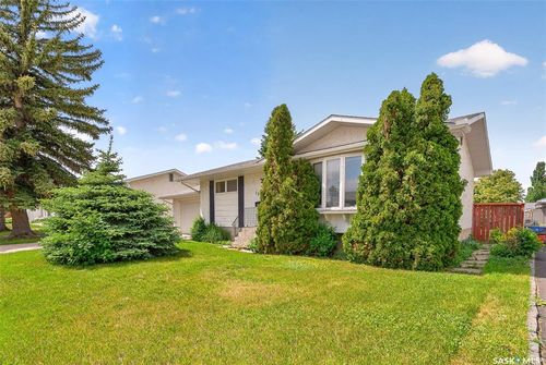 1373 Prince Crescent, Moose Jaw, SK, S6H6E6 | Card Image