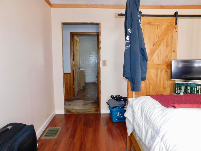 475 Old County Rd, House other with 2 bedrooms, 1 bathrooms and null parking in Deering NH | Image 9