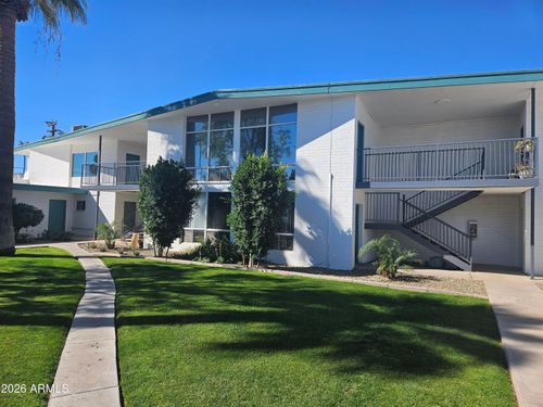 a-301 W Medlock Drive, Phoenix, AZ, 85013 | Card Image