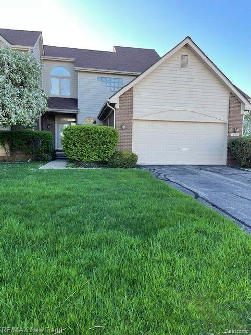5118 Simpson Lake Rd, West Bloomfield, MI, 48323-3433 | Card Image