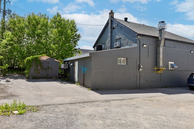 337 King St, Home with 0 bedrooms, 0 bathrooms and null parking in Midland ON | Image 11