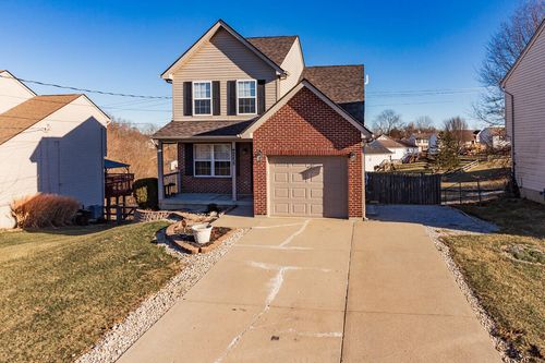 9258 Hawksridge Dr, Covington, KY, 41017-9135 | Card Image