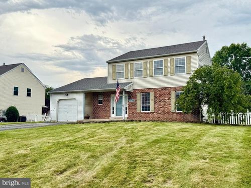 2575 Romig Rd, Gilbertsville, PA, 19525-9145 | Card Image