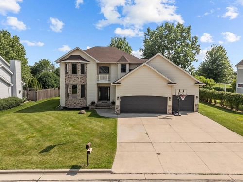 231 Bosworth Lane, NEENAH, WI, 54956 | Card Image