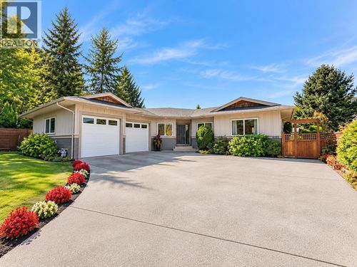 6388 Piper Place, Sechelt, BC, V7Z0L1 | Card Image