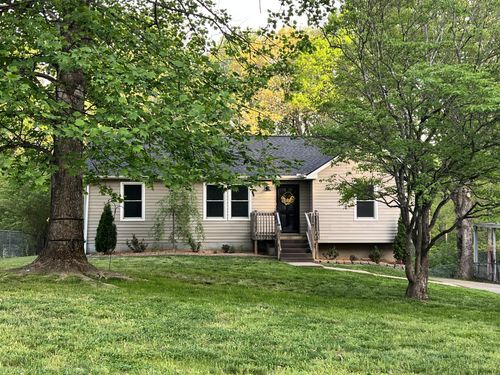 218 Quail Ct, Dickson, TN, 37055-9527 | Card Image