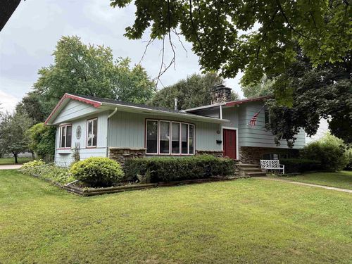 182 S Humphrey Circle, Shawano, WI, 54166 | Card Image