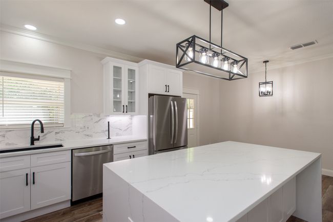 904 N Main St, House other with 3 bedrooms, 2 bathrooms and null parking in Kemp TX | Image 10