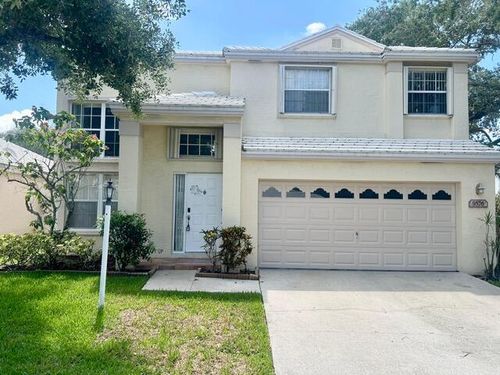 9576 Nw 8th Circle, Plantation, FL, 33324 | Card Image