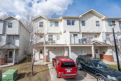 516 - 7038 16 Avenue Se, Home with 3 bedrooms, 2 bathrooms and 2 parking in Calgary AB | Card Image