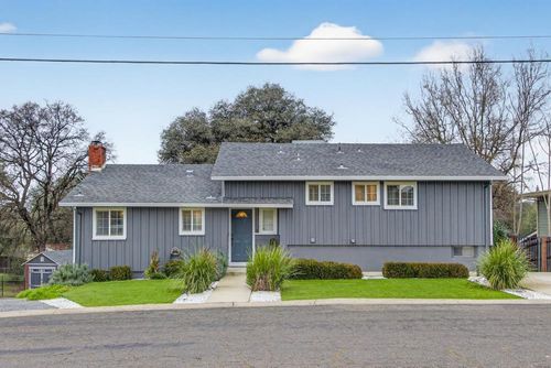 526 Fairview Dr, Placerville, CA, 95667-4315 | Card Image