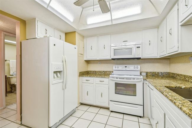 APT-208 - 17920 Gulf Blvd, Condo with 1 bedrooms, 2 bathrooms and null parking in REDINGTON SHORES FL | Image 13