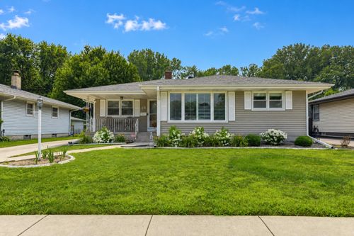 18 Timrick Dr, Munster, IN, 46321-2141 | Card Image