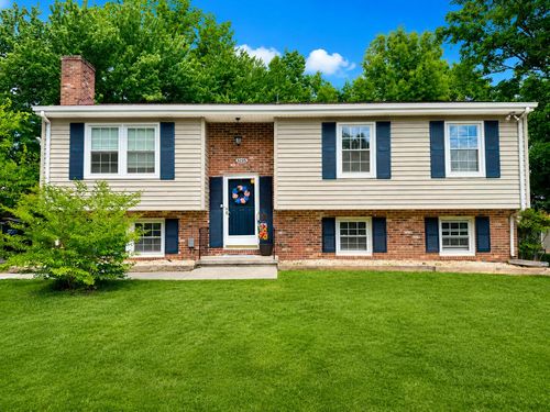 5225 Foxtail Ln, Roanoke, VA, 24019-2613 | Card Image