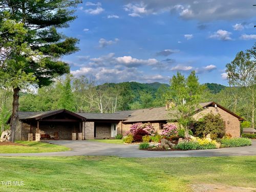 426 River Islands Rd, Elizabethton, TN, 37643 | Card Image